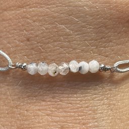 Bratara Therapy piatra lunii discuri 2-3mm si argint 925