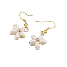 Cercei cu agatatoare perle albe de cultura si metal auriu, floare 15mm