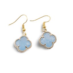 Cercei cu agatatoare Agat bleu trifoi cu montura aurie, 18mm