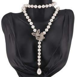 Colier reglabil cu Perle de Mallorca albe si accesoriu fluturi aurii, 8mm