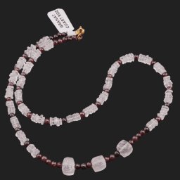 Colier Cuart roz patratele 4mm si cuburi fatetate 7-8mm cu Granat sfere 3mm