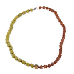 Colier Jad olive si Granat Hessonit patratele 5-6mm cu sfere 3mm si Hematit auriu cub 6mm