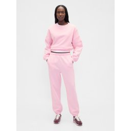 Pantaloni de trening GAP cu talie înaltă și imprimeu boyfriend