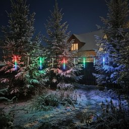 Ghirlanda solara tip turturi LED multicolor - RGB - model DN-30, cu panou solar si animatie luminoasa.