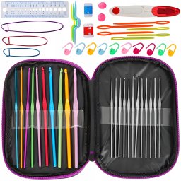 Set 50 piese pentru crosetat in husa din piele ecologica, un cadou perfect pentru pasionatii de crosetat sau broderie FAVLine Selection