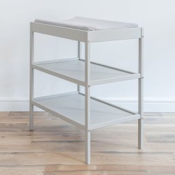 Masa infasat pentru bebelusi din lemn masiv Woodies Gri