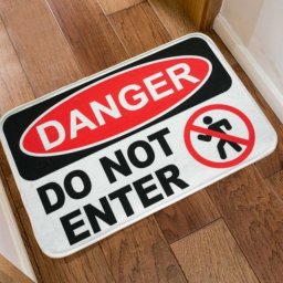 Covoras interior DO NOT ENTER