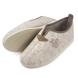 Botoși din Postav Model 'Bucovina Essence' Light Confort și Eleganță