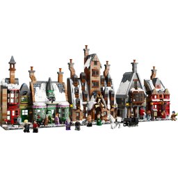 Jucarie LEGO Harry Potter 76457, Satul Hogsmeade™ – Editie de colectie, 3228 piese, 18+ ani