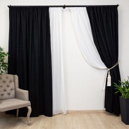 Set 4 piese Hiko, doua draperii COMFY catifea neagra si doua perdele Ana voal alb cu pom pom, cu rejansa