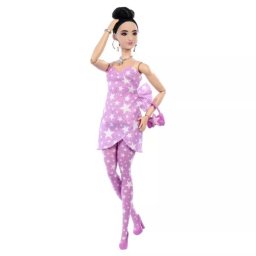 Barbie: Prietene la modă în set cu motive roz
