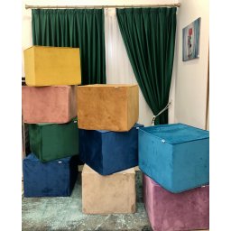 Taburet, otoman din catifea Hiko Comfy culoare LA ALEGERE, burete ferm 50x50cm cu inaltimea de 40cm