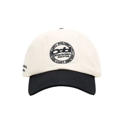 Bershka Șapcă 'ODD' ecru / negru