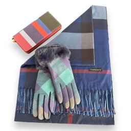 British Esarfa Casmir, Manusi Portofel