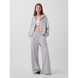 Pantaloni de trening largi pentru femei GAP cu logo-ul 1969