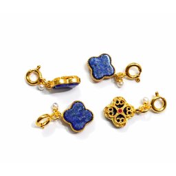 Charm Lapis Lazuli cu Cupru Aurit 18x9x4 mm pentru bratari si coliere 1 buc