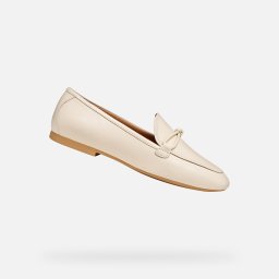 Mocasini crem pentru femei Geox New Palmaria