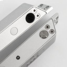 Bolt electromagnetic aplicat pentru usi cu toc ingust