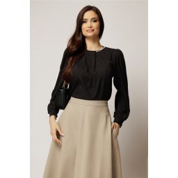 Bluza neagra din voal plin cu perle la decolteu si pliuri