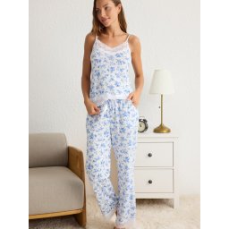 Trendyol Pijama albastru deschis / alb