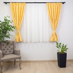 Set 2 draperii scurte din bumbac, Hiko Nostalgie Garden galben, cu rejansa Premium creion de 6,5cm cu 2 benzi de prindere