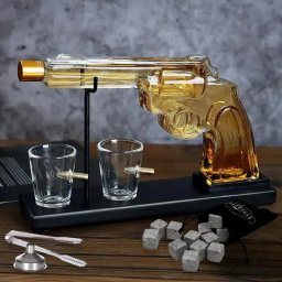 Set cadou decantor Pistol si 2 pahare cu glont