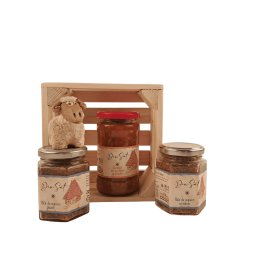 Ladita de post Din Sat - doua pateuri vegetale, o zacusca si o oita ceramica