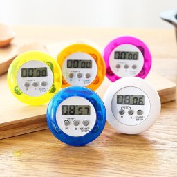 Timer de bucatarie magnetic cu afisaj LCD, 99:99, diametru 6,5 cm