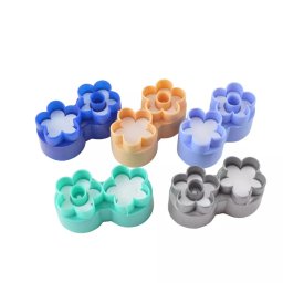 Decupator pentru biscuiti Linzer în forma de floare, plastic durabil, 10 cm