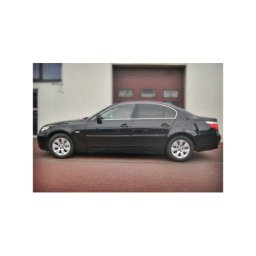 Set 4 bandouri protectie usa pentru BMW Seria 5 E60 sedan (2003–2009), negru satinat