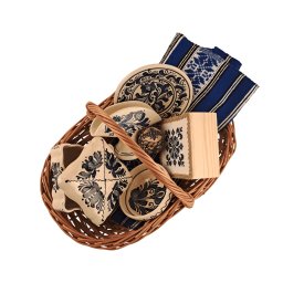 Pachet cadou cu produse traditionale romanesti "Albastru