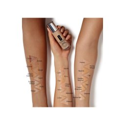 Clinique Beyond Perfecting Foundation + Concealer