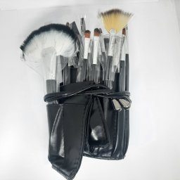Set de pensule de machiaj, 18 bucăți (cutie neagră)