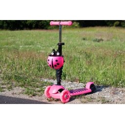 Trotineta pentru copii roz cu 3 roti, LED si cos buburuza, reglabila