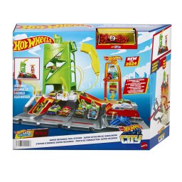 Set de joaca Hot Wheels City Benzinarie cu lift, lansator si masina inclusa