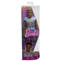 Papusa Barbie Ken Fashionistas cu proteza, par saten, tinuta casual