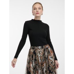 Tricou negru cu guler înalt pentru femei
