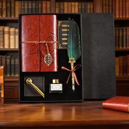 Set cadou Caligrafie Vintage cu Pana verde, Jurnal si Suport pentru stilou, 9 piese