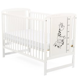 BabyNeeds - Patut din lemn Timmi Girafa 120x60 cm, Din lemn de pin si mdf, Stabil si rezistent, Inaltime saltea reglabila pe 3 nivele, Laterala cu 3 bete detasabile, EN716-1, EN716-2, Alb