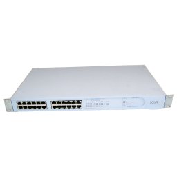 SWITCH 3COM; model: SUPERSTACK 3; MANAGEMENT; PORT CONSOLA; PORTURI: 24 x RJ-45 10/100; 2 x RJ-45 10/100/1000; "4200, 3C17304A"; SH