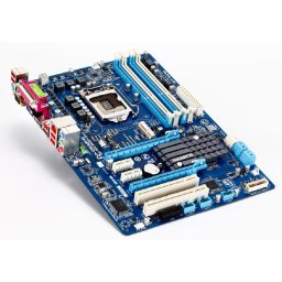 Placa de baza GIGABYTE; model: GA-Z68P-DS3; socket: 1155; RAM: DD-RAM3; 2xPCI; 2xPCI-e; 2xPCI-e 16x; format: ATX; "GA-Z68P-DS3, CG3U3403596