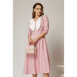 Rochie midi roz cu buline si guler amplu croi clos