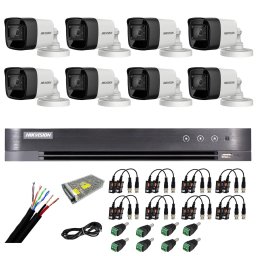 Sistem supraveghere exterior Hikvision cu 8 camere 8MP, DVR 4K si accesorii