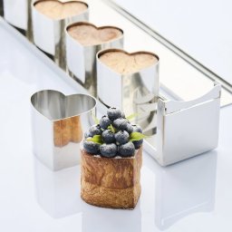 Forma Inox Coacere Produse Model Geometric Inima, 5.6 x 6.5 x H 6 cm, Vol. 154 ml