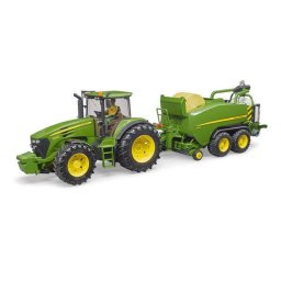 Jucarie agricola BRUDER John Deere Straw round baler C441R, Scara 1:16, Cu 2 baloti inclusi
