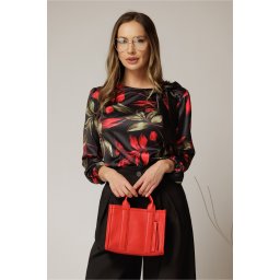 Bluza neagra din satin cu imprimeuri rosii si croi lejer