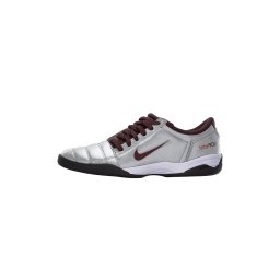 Nike Sportswear Sneaker low 'T90' roșu burgundy / argintiu