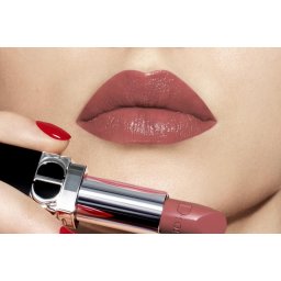 Ruj de buze Dior Rouge Dior Satin – culoare intensă și confort