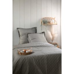 Cuvertura Matlasata Cleo 260x240cm, 2 Fete De Perna 65x65cm, Culoare Greige, 100% Poliester