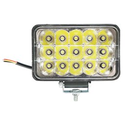 Lampa LED auto 45W cu 15 LED-uri, 10-30V, unghi iluminare 30°